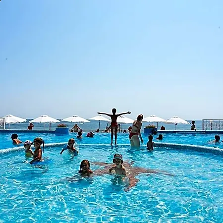 Отель Marina Hotel, Sunny Day