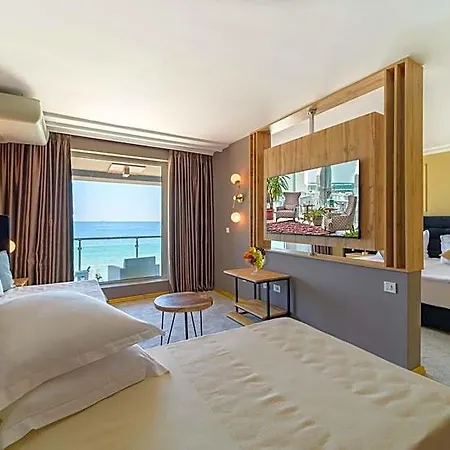Marina Hotel, Sunny Day Отель 4*